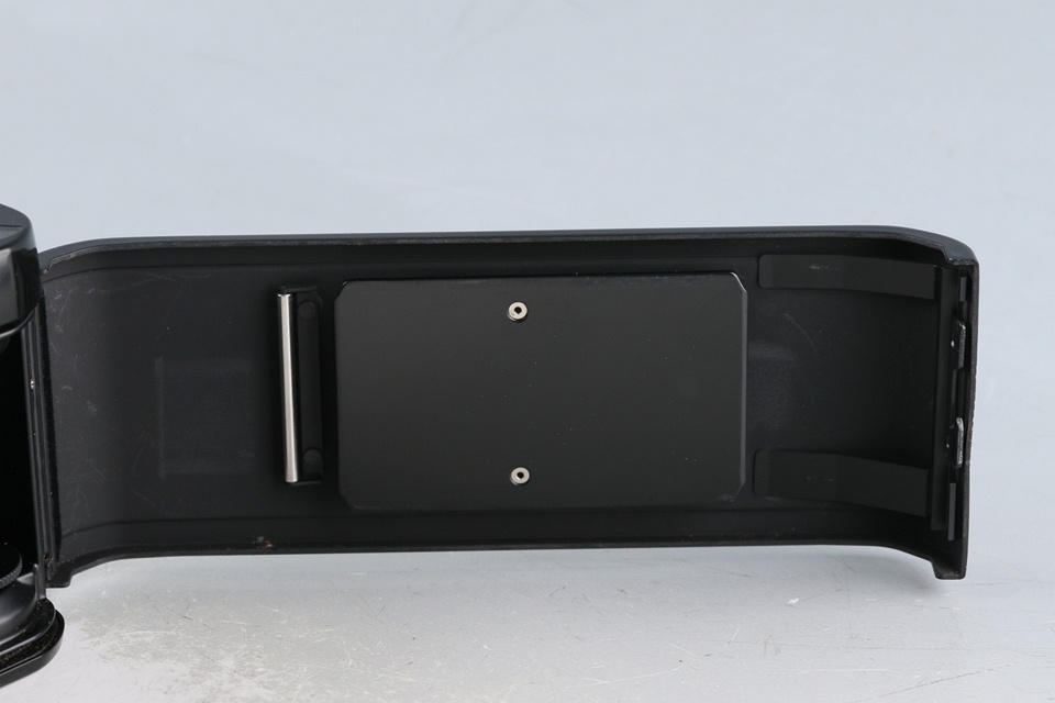 Nikon F3 HP 35mm SLR FIlm Camera #62682D4