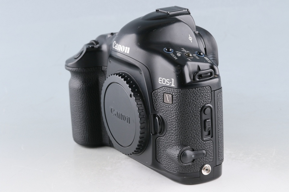 Canon EOS-1V 35mm SLR Film Camera #62987E4