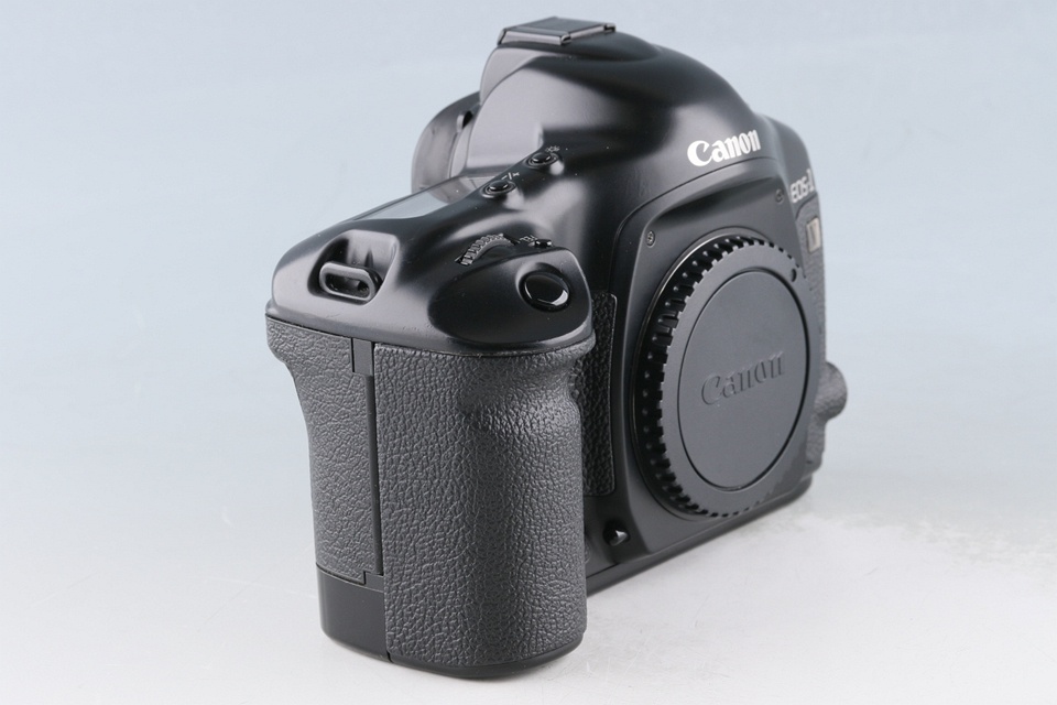 Canon EOS-1V 35mm SLR Film Camera #62988E4