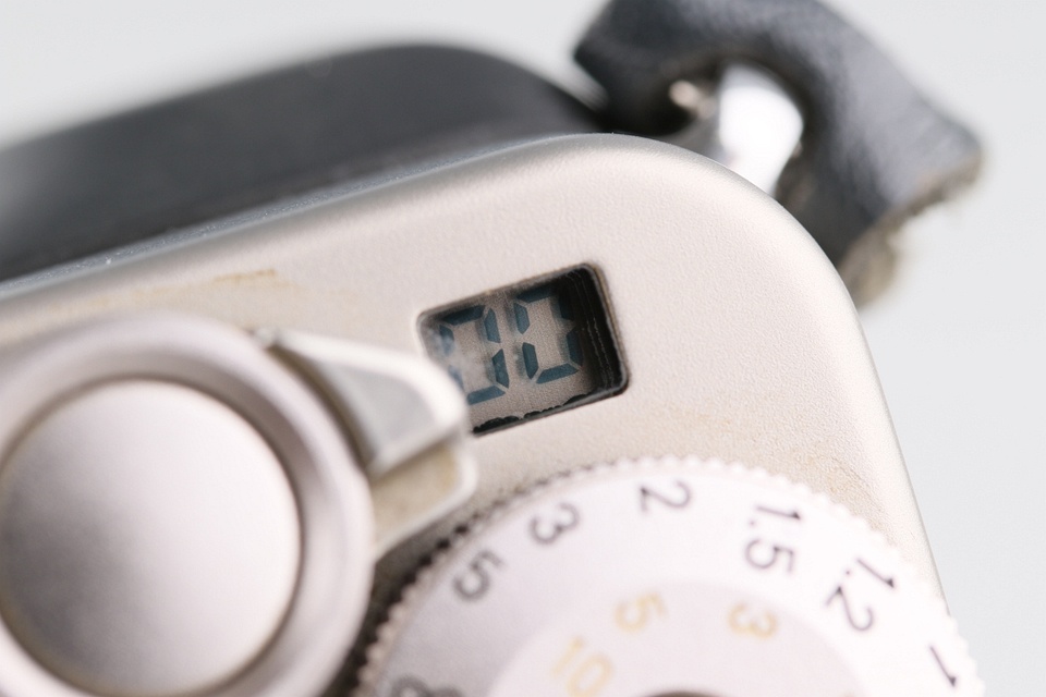 Contax G1 35mm Rangefinder Film Camera #63059D5