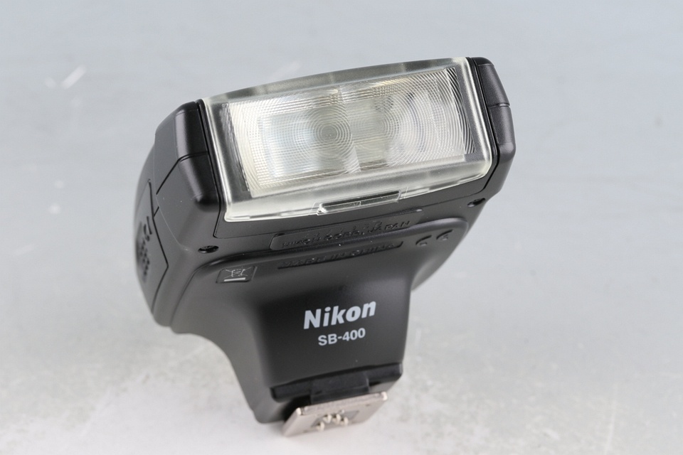 Nikon SB-400 Speedlight With Box #63077L4