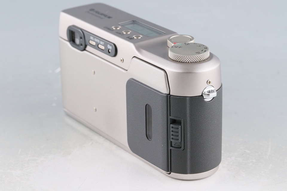 Fujifilm Klasse 35mm Point & Shoot Film Camera With Box #63079L8