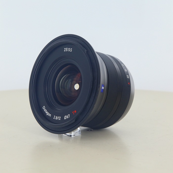 ツアイス Touit 12/2.8 Xマウント