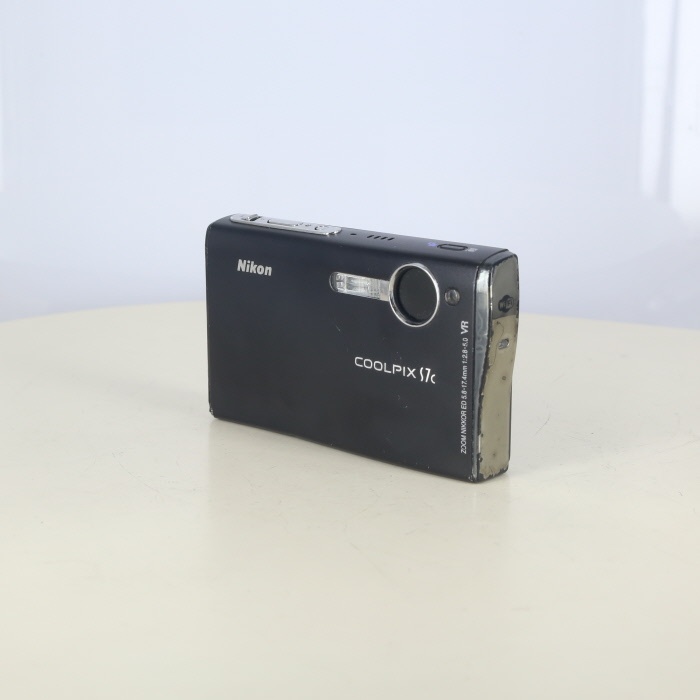 ニコン COOLPIX S7c