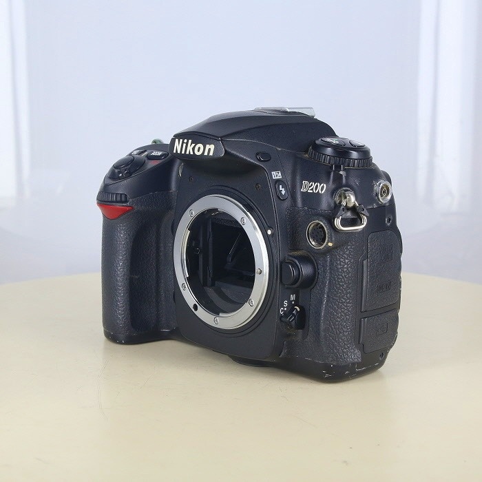 ニコン D200