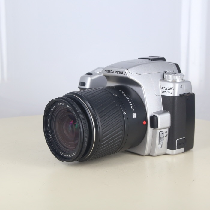 コニカ αSWEETデジタル+AF DT18-70/3.5-5.6D