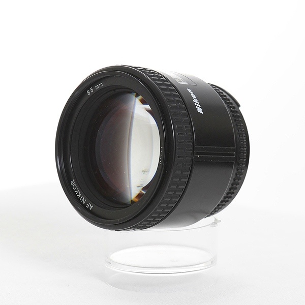 ニコン NIKON AF NIKKOR 85/1.8