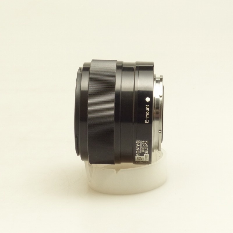 ソニー E35/F1.8 OSS