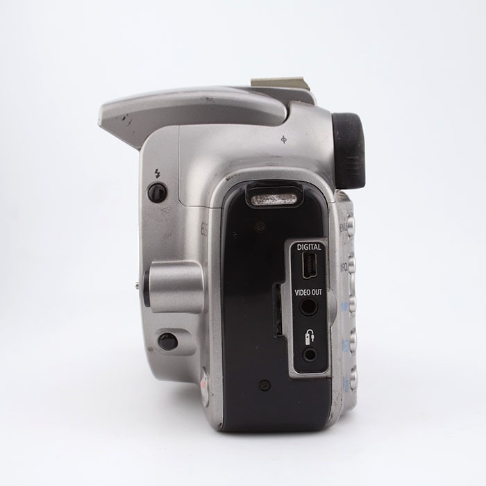 キヤノン EOS Kiss Digital