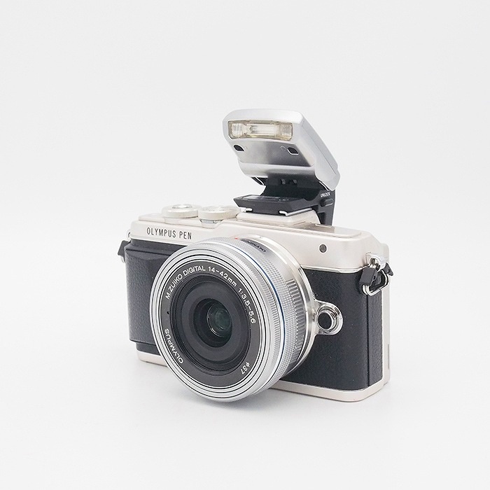 オリンパス E-PL7 14-42EZレンズキツト シルバー