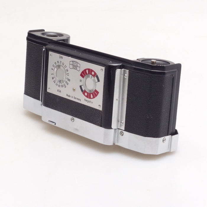 ツアイスイコン コンタフレックスS用フィルムバック