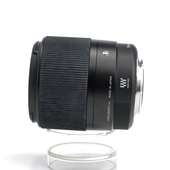 シグマ 30/F1.4 DC DN CONTEMPORARY マイクロフオーサーズ