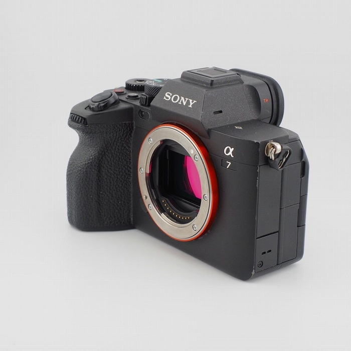 ソニー ILCE-7M4