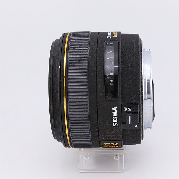 シグマ 30/1.4 EX DC HSM (EFマウント)