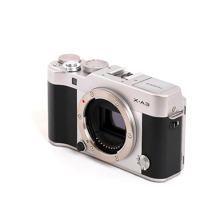 フジフイルム X-A3 ボディ シルバー