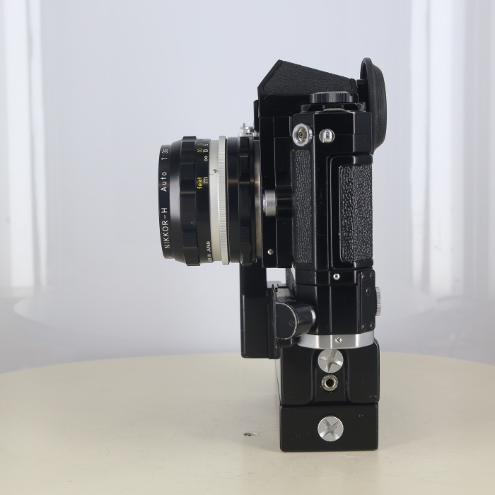 ニコン ニコンF ハーフミラー改造機 + 6コマ高速モータードライブ + 28/3.5