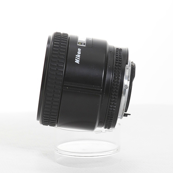 ニコン NIKON AF NIKKOR 85/1.8