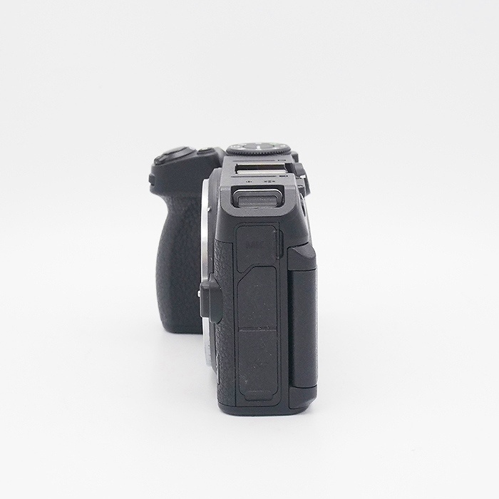 ニコン Z 30 ボデイ