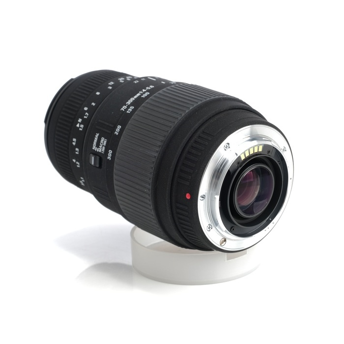 シグマ 70-300/F4-5.6 DG マクロ ソニーAマウント