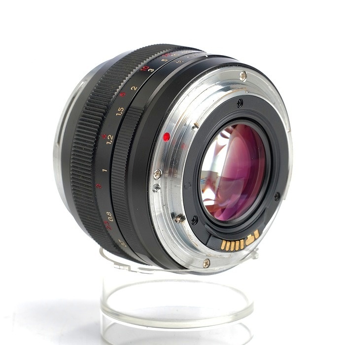 コシナ カールツアイス プラナー T 1.4/50 ZE