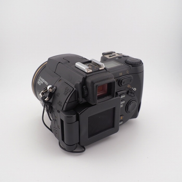 ニコン Coolpix 5700