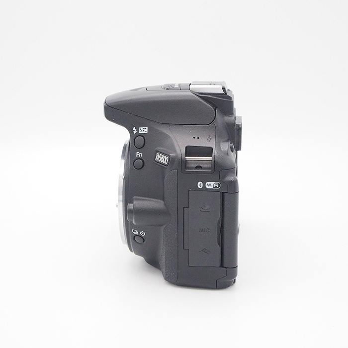 ニコン D5600
