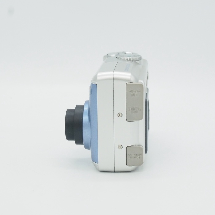 ニコン COOLPIX2000