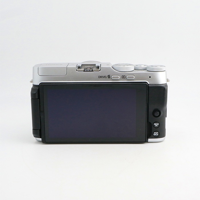 フジフイルム X-A7 レンズキツト シルバー