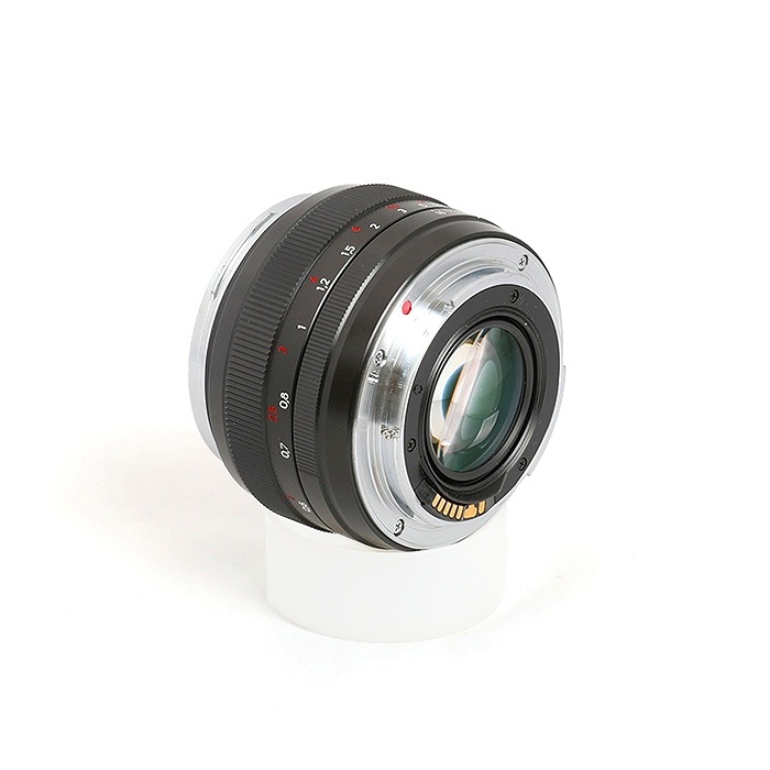 コシナ カールツアイス プラナー T* 50/1.4 ZE