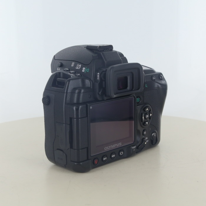 オリンパス E-3