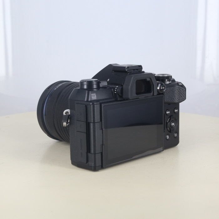 OM SYSTEM OM-5 MARKII 12-45/4.0 PRO レンズキツト ブラツク