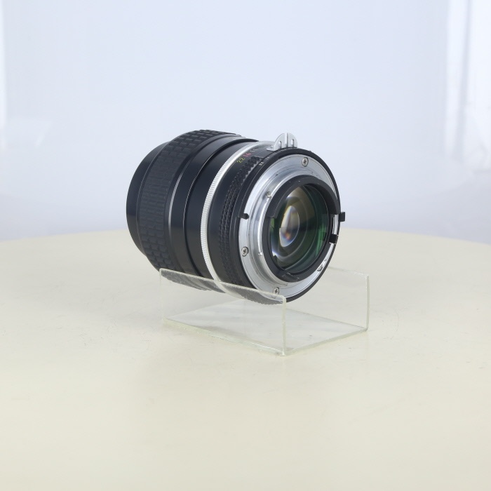 ニコン Ai 105/2.5