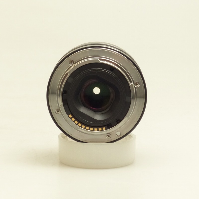 ソニー E35/F1.8 OSS