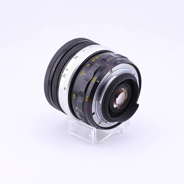 ニコン Micro NIKKOR 5.5/3.5 初期 (プリセット絞り)