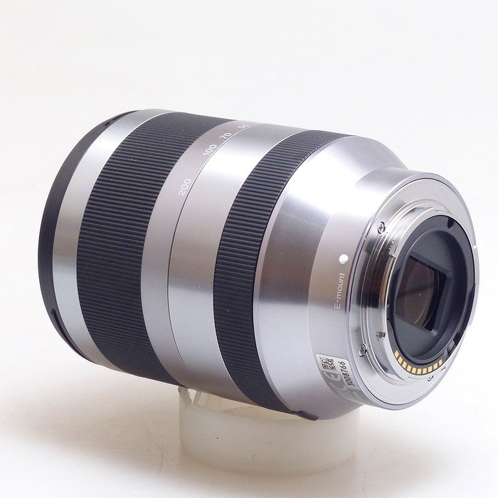 ソニー E18-200/F3.5-6.3 OSS