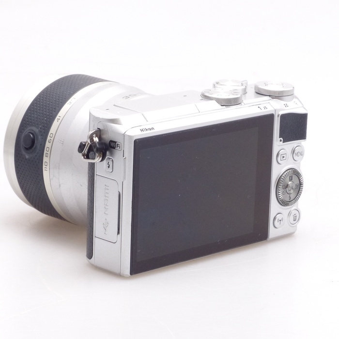 ニコン ニコン 1 J5 ダブルレンズキツト シルバー