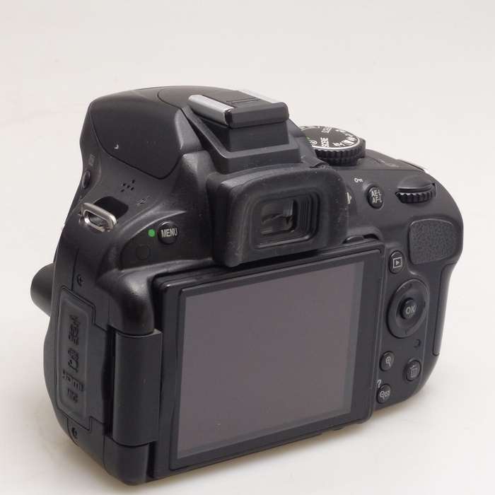 ニコン D5100 ボデイ