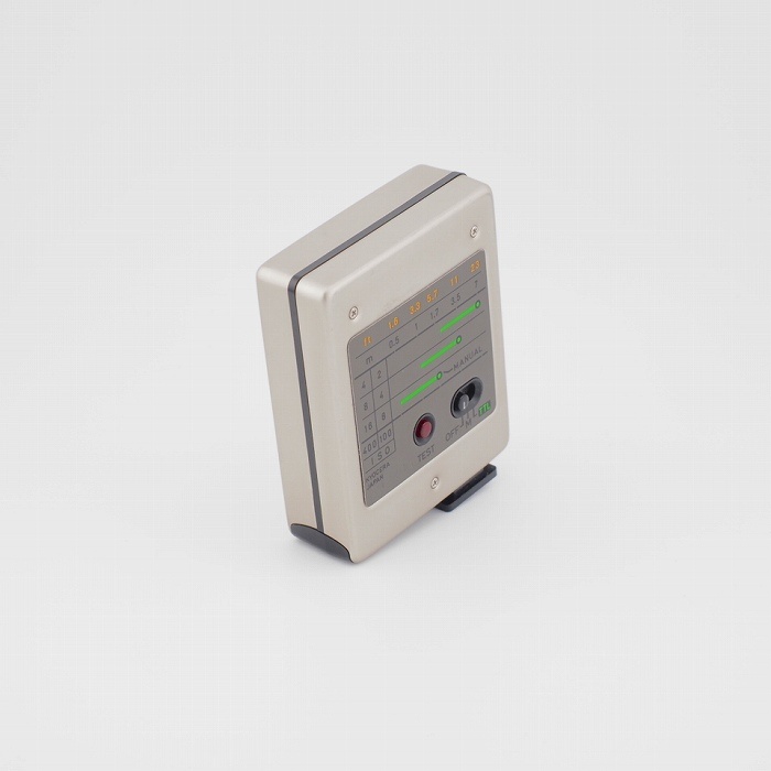 キョウセラ TLA 140