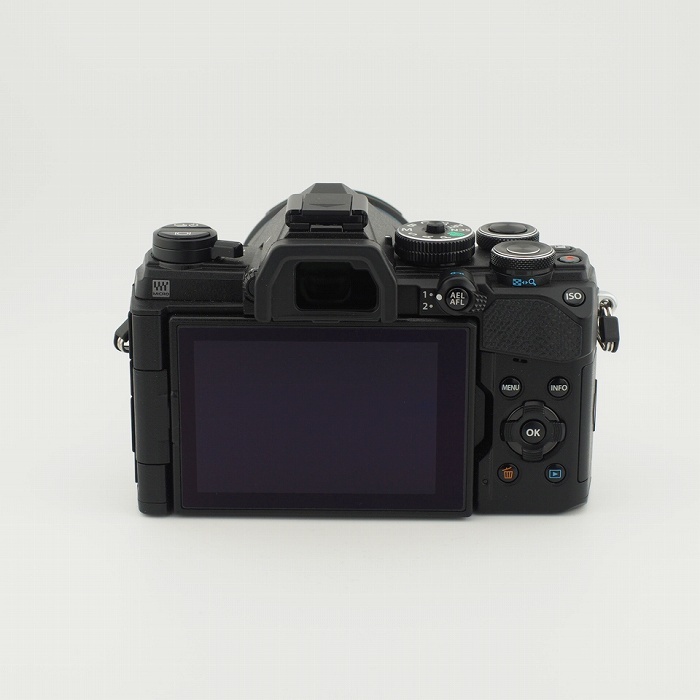 OM SYSTEM OM-5 12-45 PROレンズキツト ブラツク