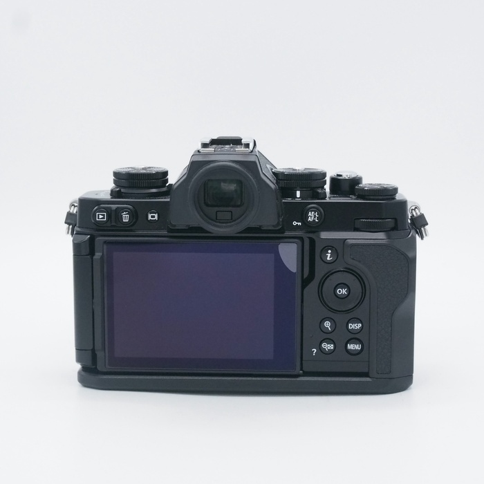 ニコン Z FC 16-50 VR レンズキツト ブラツク