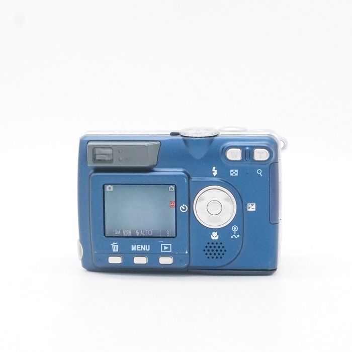 ニコン COOLPIX5200 プラチナブルー