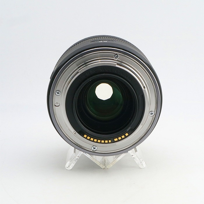 キヤノン RF35/1.8 マクロ IS STM
