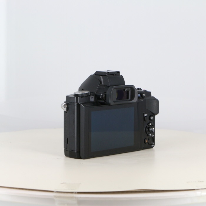 オリンパス OM-D E-M5 ボデイ ブラツク