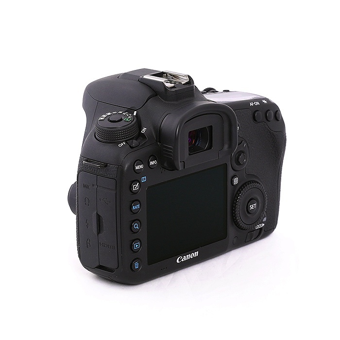 キヤノン EOS 7D Mark II ボディ