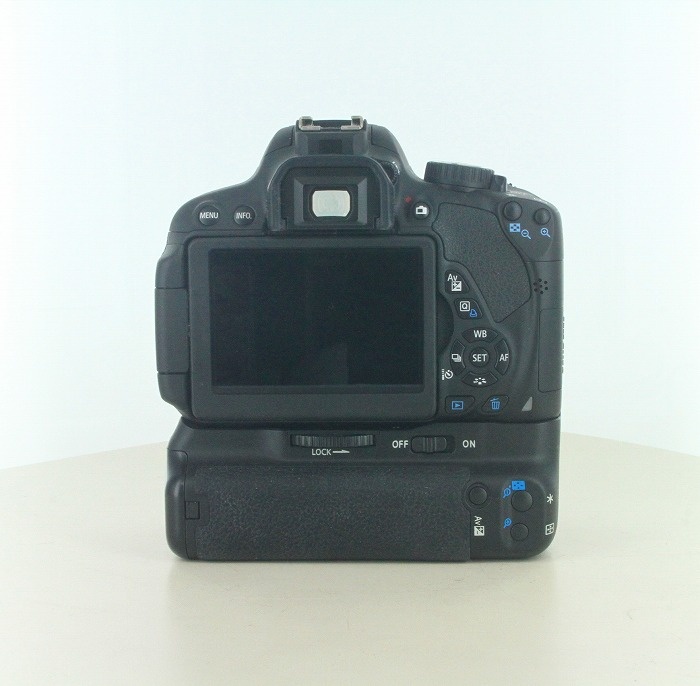 キヤノン EOS Kiss X6i+他社製バッテリーグリップ