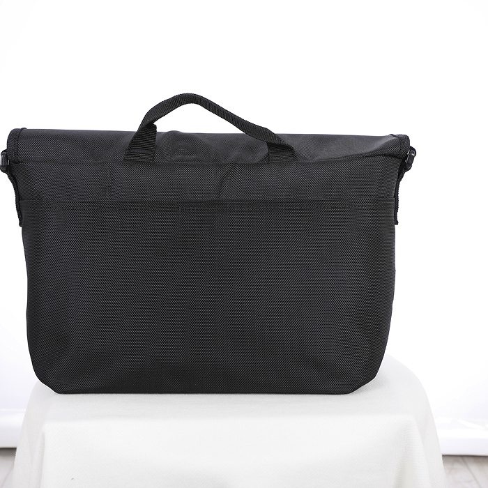 ニコン FLX シヨルダーバツグ ブラツク