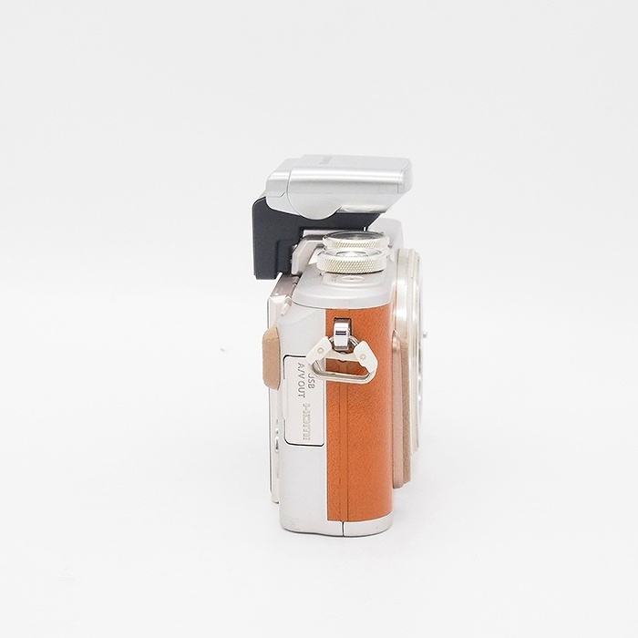 オリンパス E-PL8 ブラウン ※ボディ・バッテリーのみ