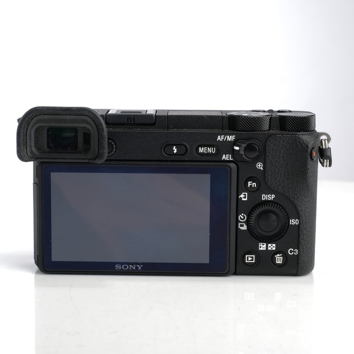 ソニー ILCE-6500 ボデイ