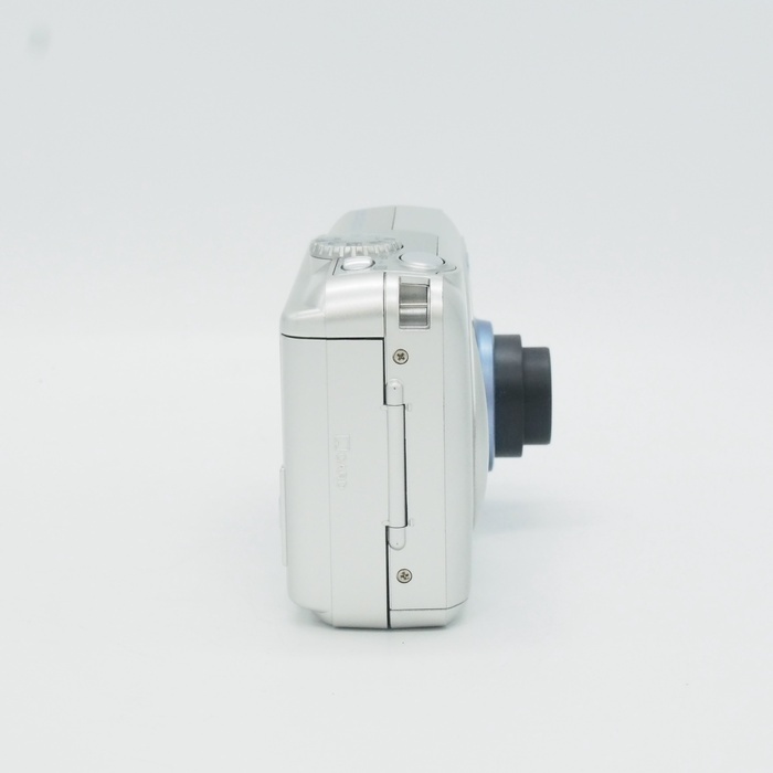 ニコン COOLPIX2000