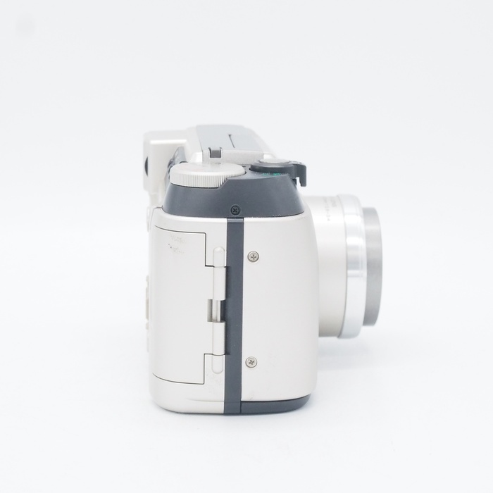 オリンパス C-720UZ